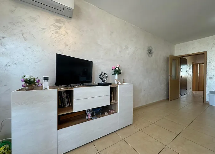 Apartment Bratanov Ashton Hall
